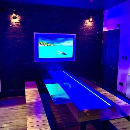 Saltrock Luxury Apartment Blackpool Bagian luar foto