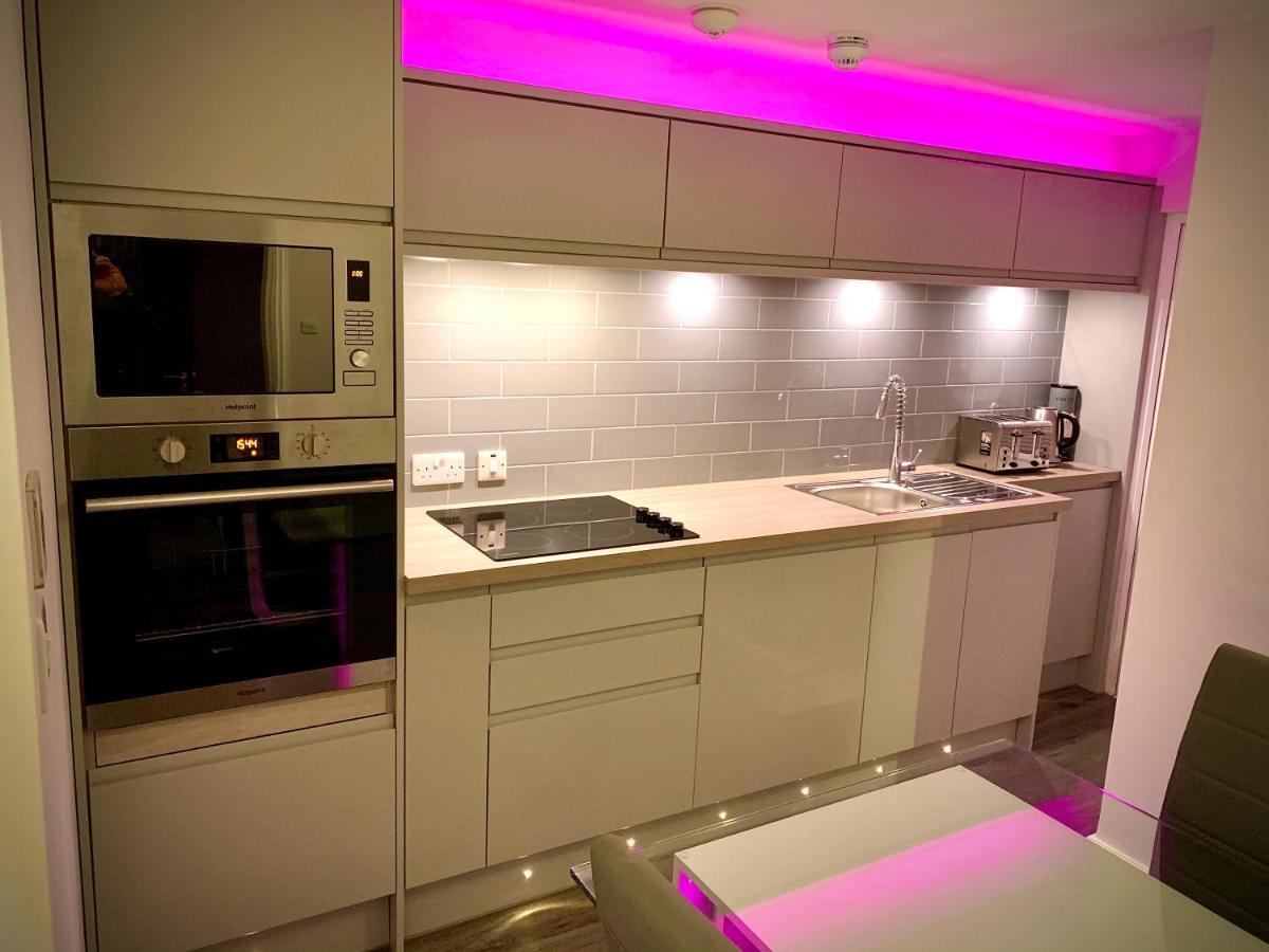 Saltrock Luxury Apartment Blackpool Bagian luar foto