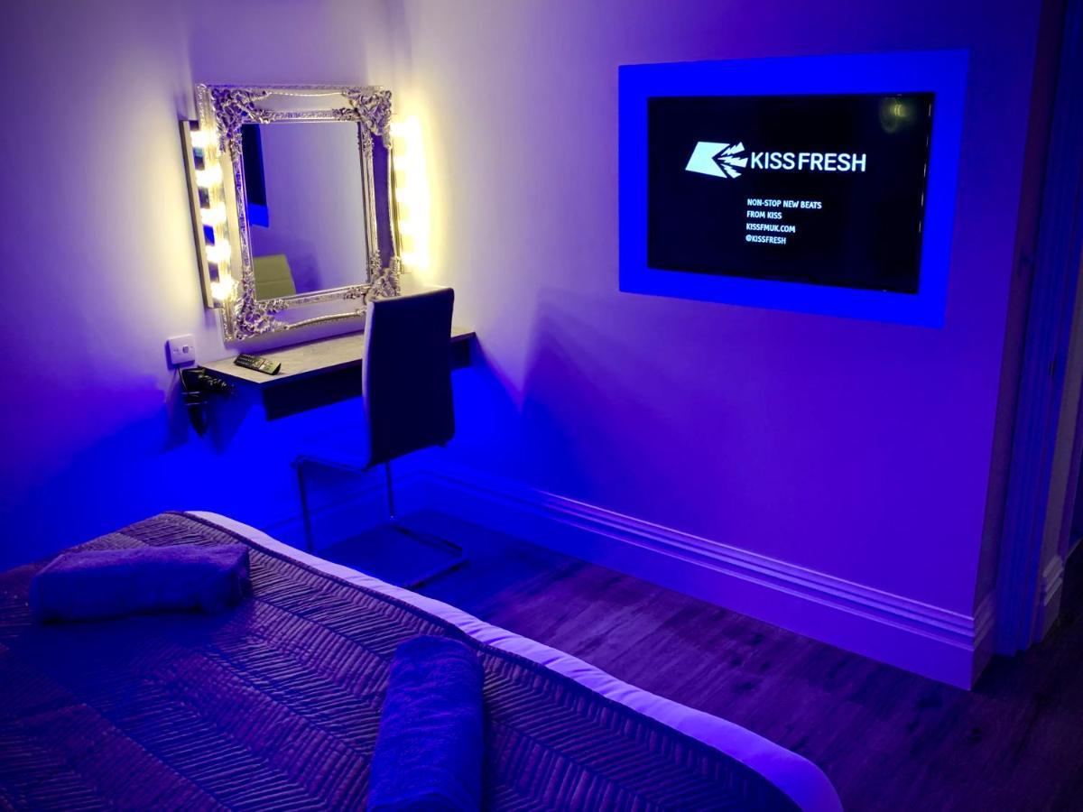 Saltrock Luxury Apartment Blackpool Bagian luar foto